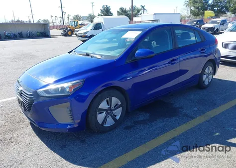 2019 Hyundai Ioniq Hybrid Blue z USA, uszkodzony, nr VIN KMHC65LC8KU180365